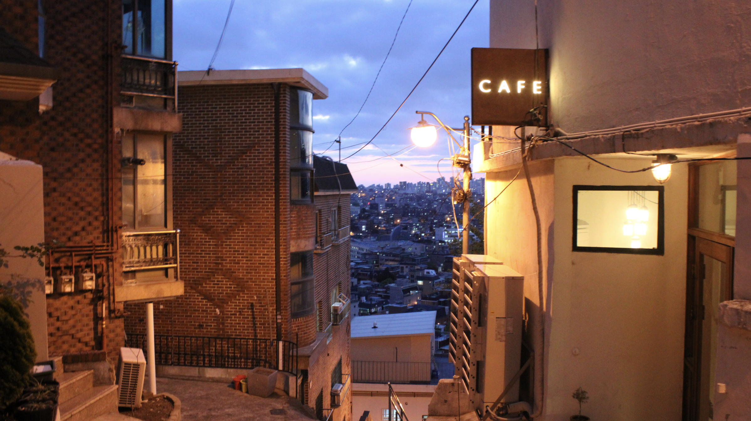 cafe in an alley